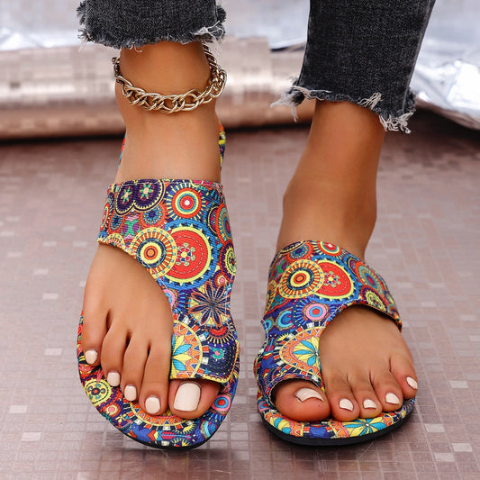 Womens Floral Flip-flops With A Flat Sole